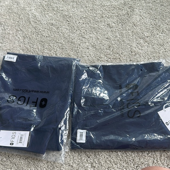 Figs scrub set NWT - Picture 3 of 5